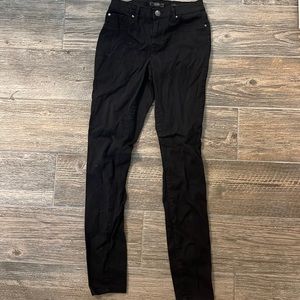 Women s uptown Skinny’s jeans - black . Size regular 28.